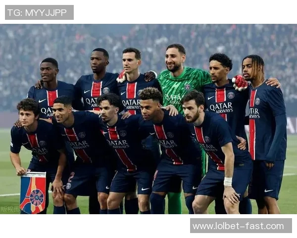 欧联杯激战拜仁与巴黎圣日耳曼互交白卷转会传闻引发球迷热议