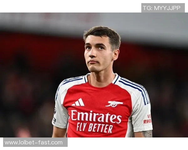 英超激战阿森纳逆转AC米兰六比二争议判罚引发全场热议