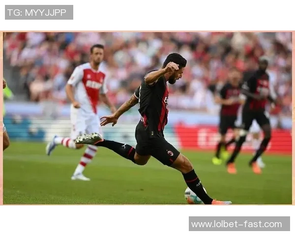 德甲精彩对决那不勒斯大胜AC米兰神奇扑救引发全场欢呼