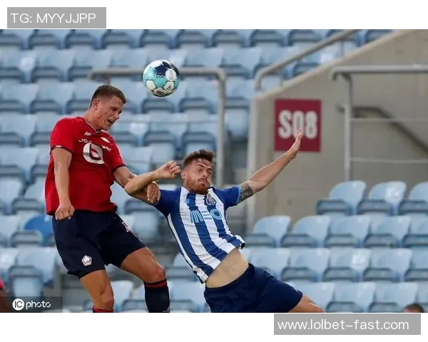 友谊赛精彩回顾：那不勒斯逆转波尔图神扑瞬间引发全场热潮